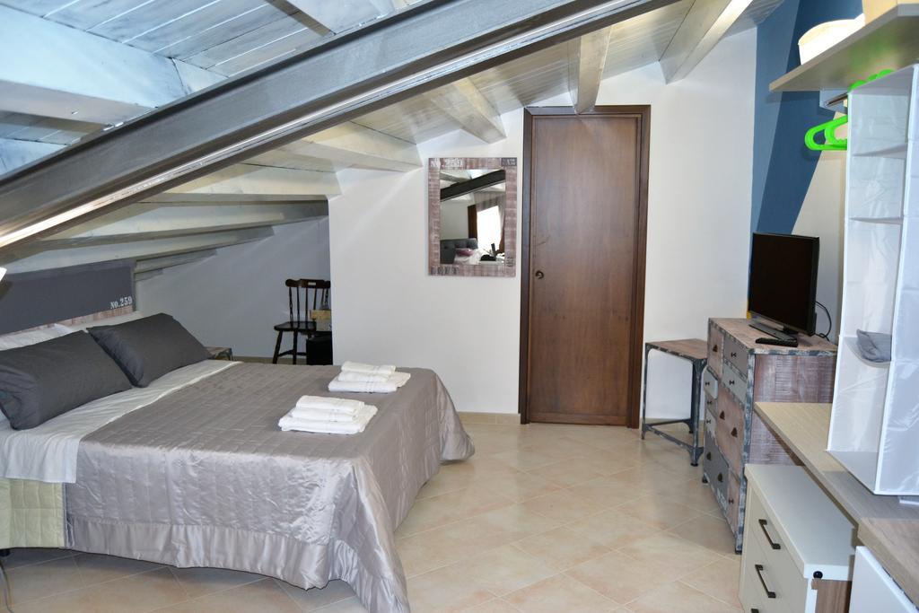 Appartamento Delle Pergole Palermo Bagian luar foto